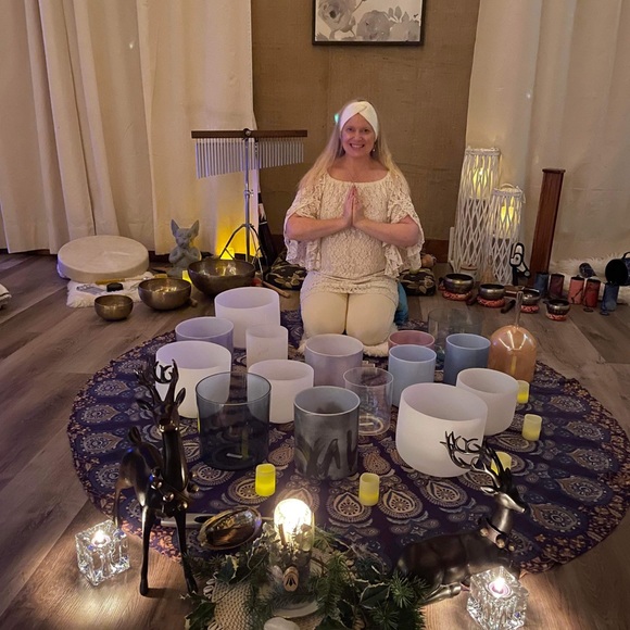 Meet your Posher, Jolie - Picture 13 of 15